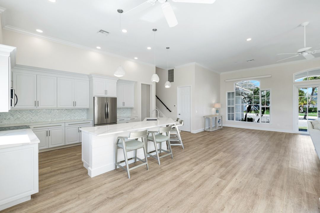 316 Waterleaf Ct, Marco Island, FL 34145