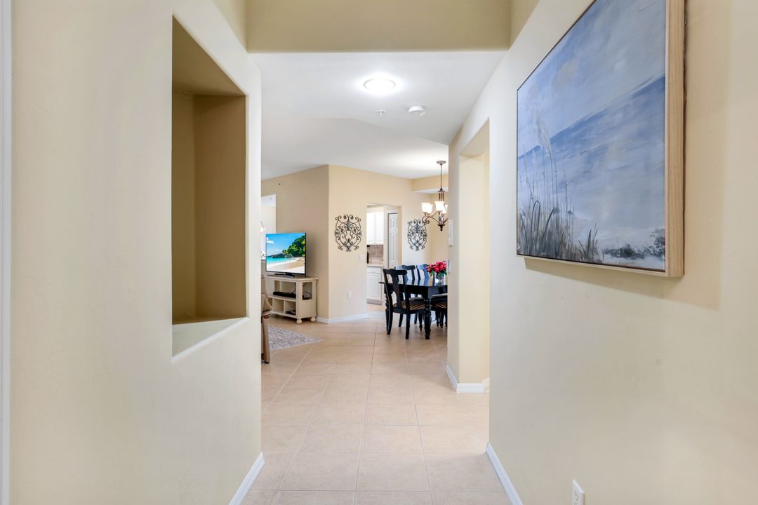 1445 Tiffany Ln #202, Naples, FL 34105