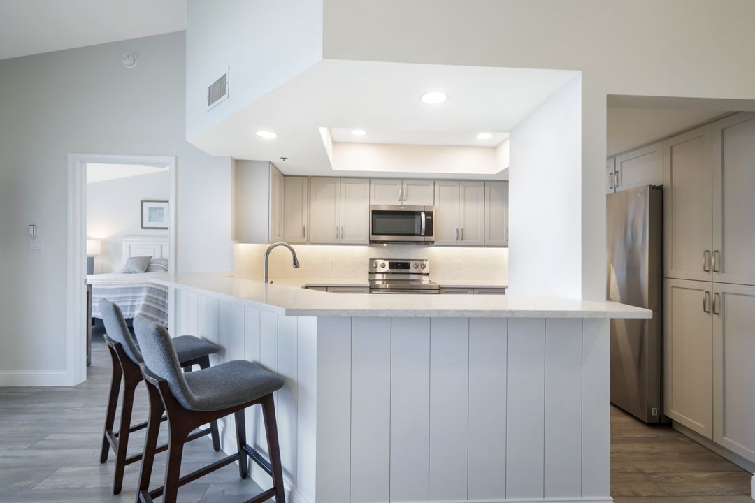 4130 Bayhead Dr #302, Bonita Springs, FL 34134