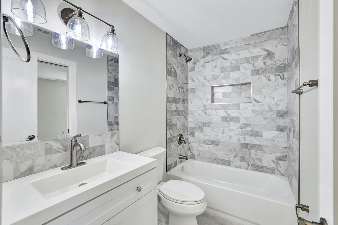 265 Georgetown Blvd, Naples, FL 34102