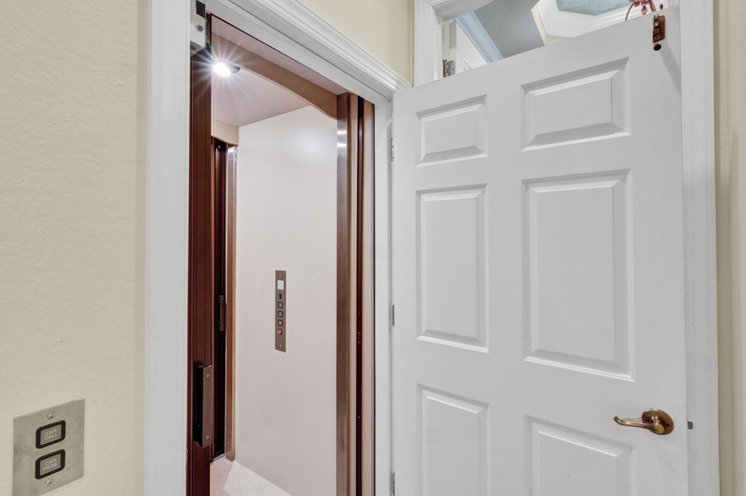 9560 Cypress Hammock Cir #202, Estero , FL 34135
