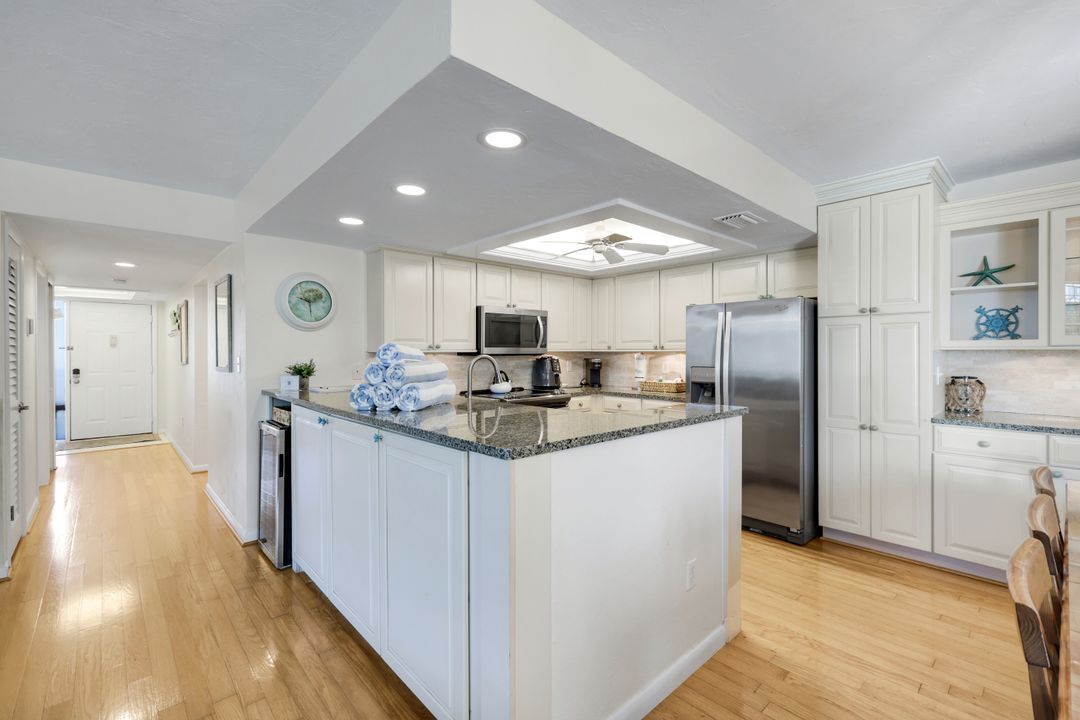 1299 Middle Gulf Dr #221, Sanibel, FL 33957