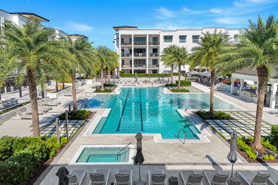 1125 Central Ave #571, Naples, FL 34102