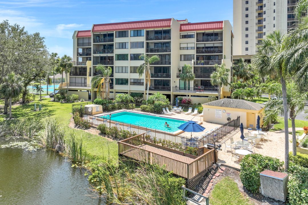 7119 Lakeridge View Court #Unit 303, Fort Myers, FL 33907