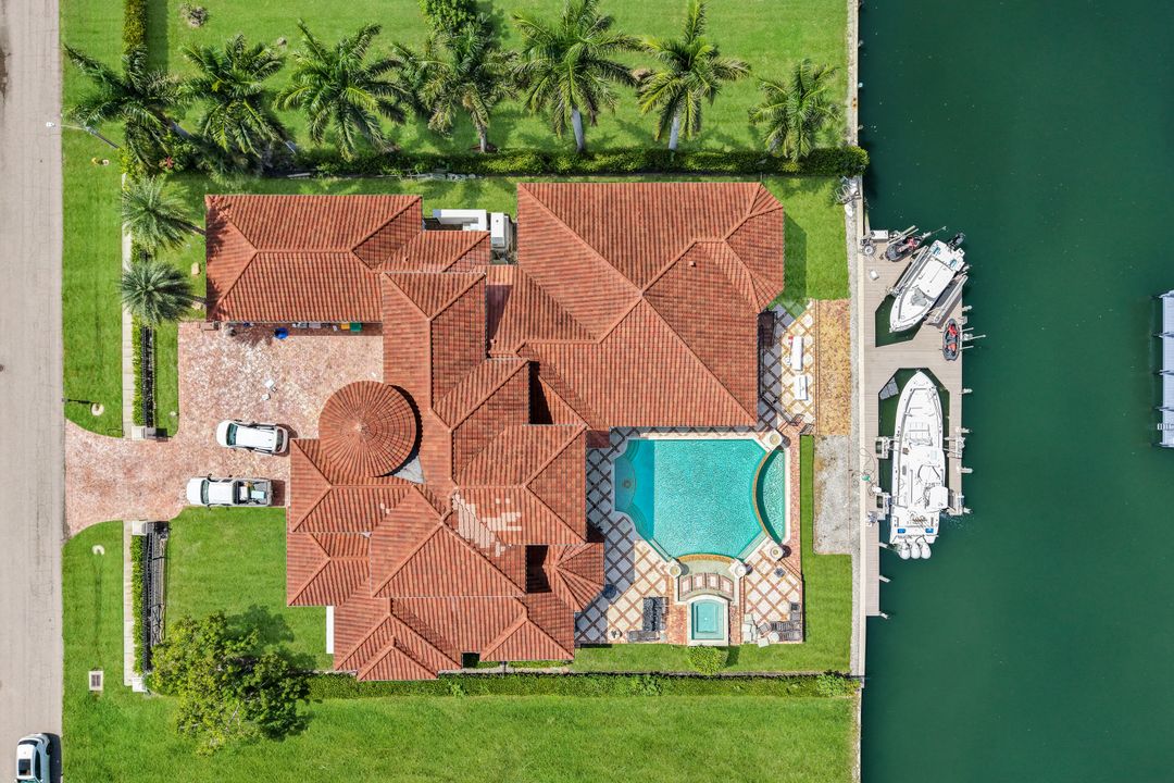 1640 Heights Ct, Marco Island, FL 34145
