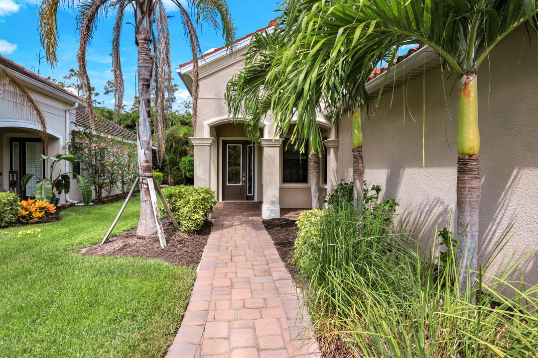 8360 Preserve Point Dr, Fort Myers, FL 33912