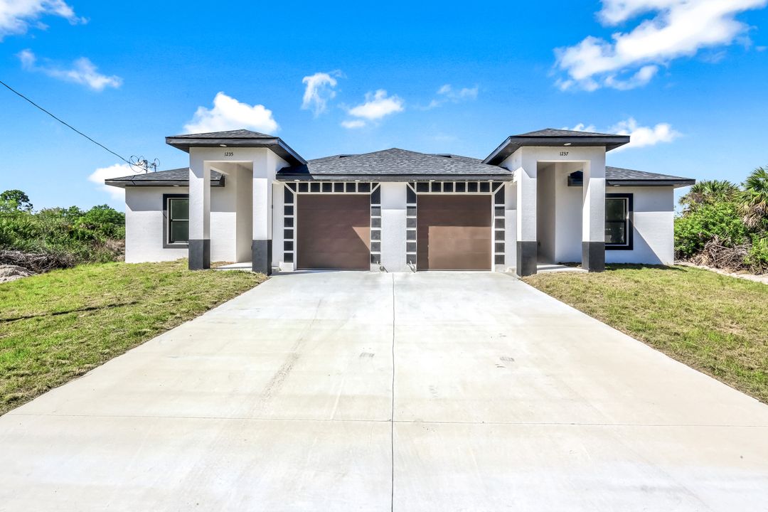 1235 Hillcrest St E, Lehigh Acres, FL 33974