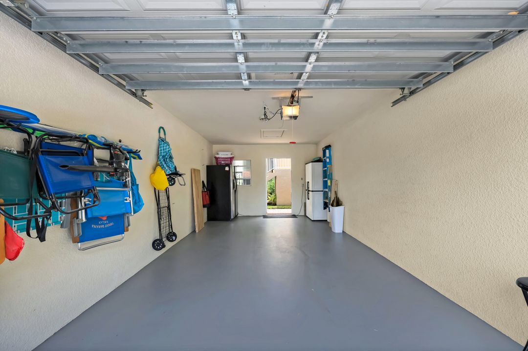 2350 Hidden Lake Ct #2511, Naples, FL 34112