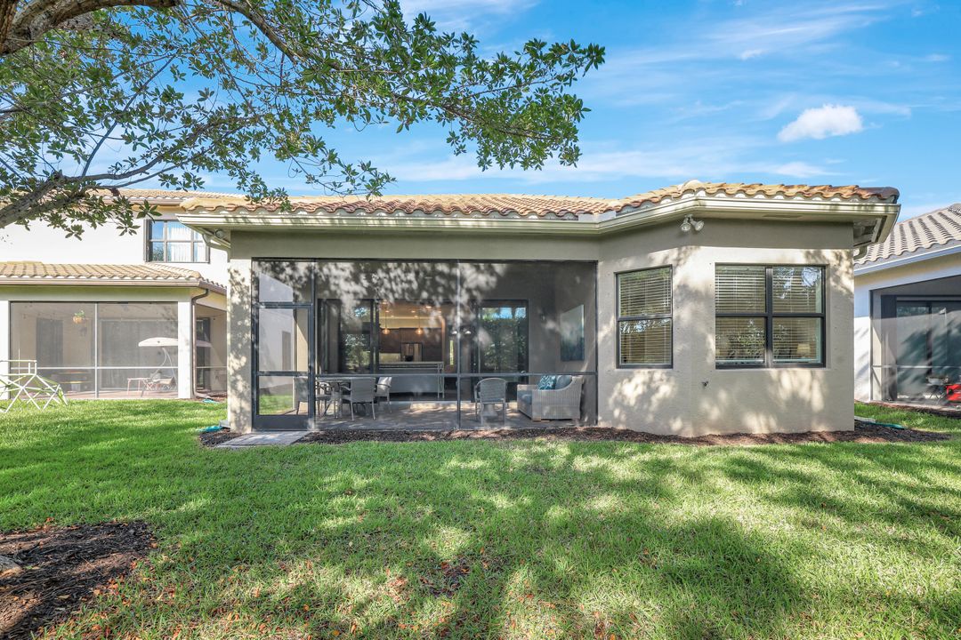4462 Crimson Ave, Naples, FL 34119