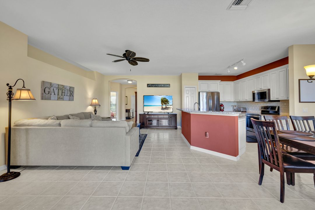 5255 Birmingham Dr #101, Naples, FL 34110
