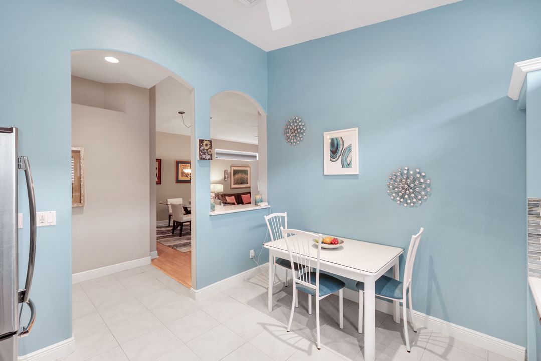 8683 Ibis Cove Cir, Naples, FL 34119