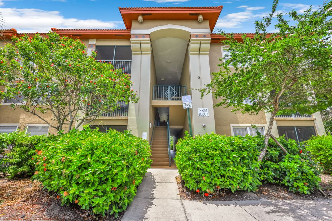 8851 Colonnades Ct W #126, Bonita Springs, FL 34135