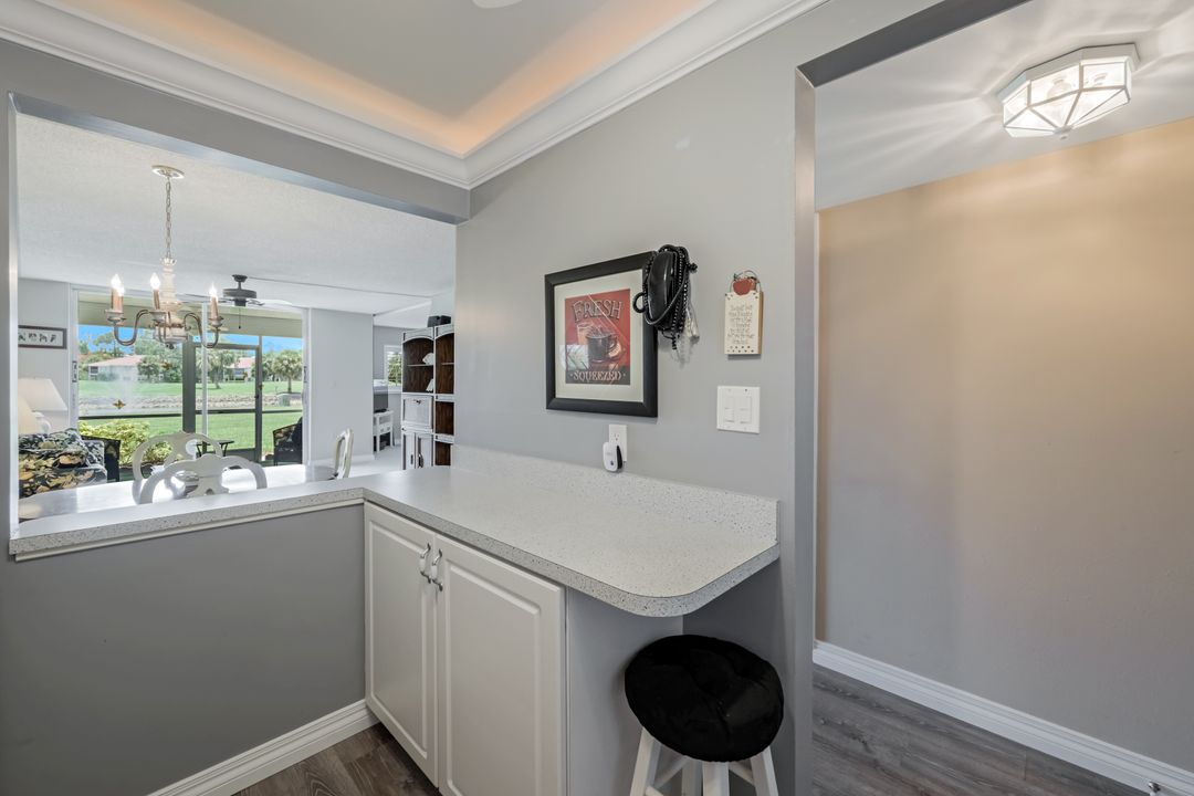 300 Forest Lakes Blvd #104, Naples, FL 34105