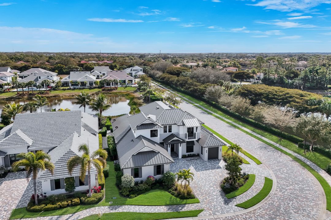 16728 Enclave Cir, Naples, FL 34110