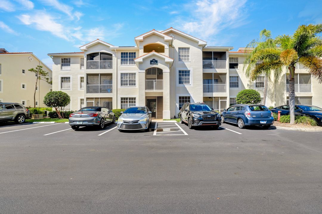 4625 St Croix Ln #1118, Naples, FL 34109