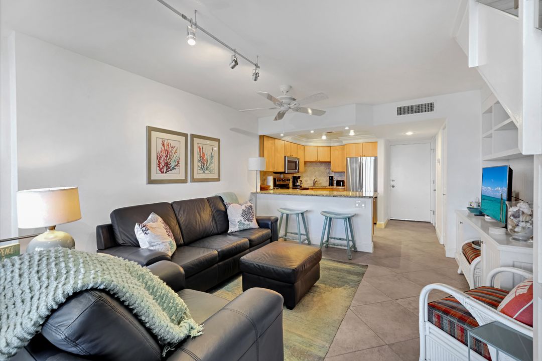5 Bluebill Ave #505-605, Naples, FL 34108