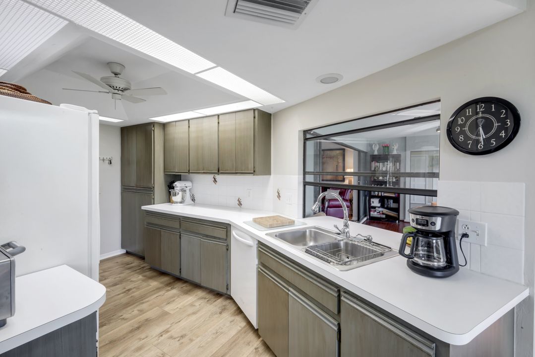 111 Blue Ridge Dr, Naples, FL 34112