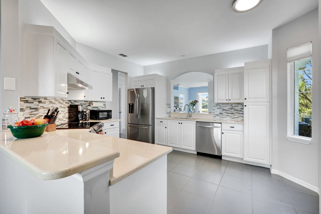 5967 Sand Wedge Ln #104, Naples, FL 34110