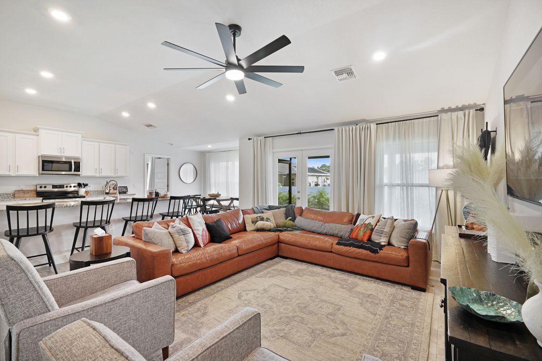 497 Windermere Dr, Lehigh Acres, FL 33972