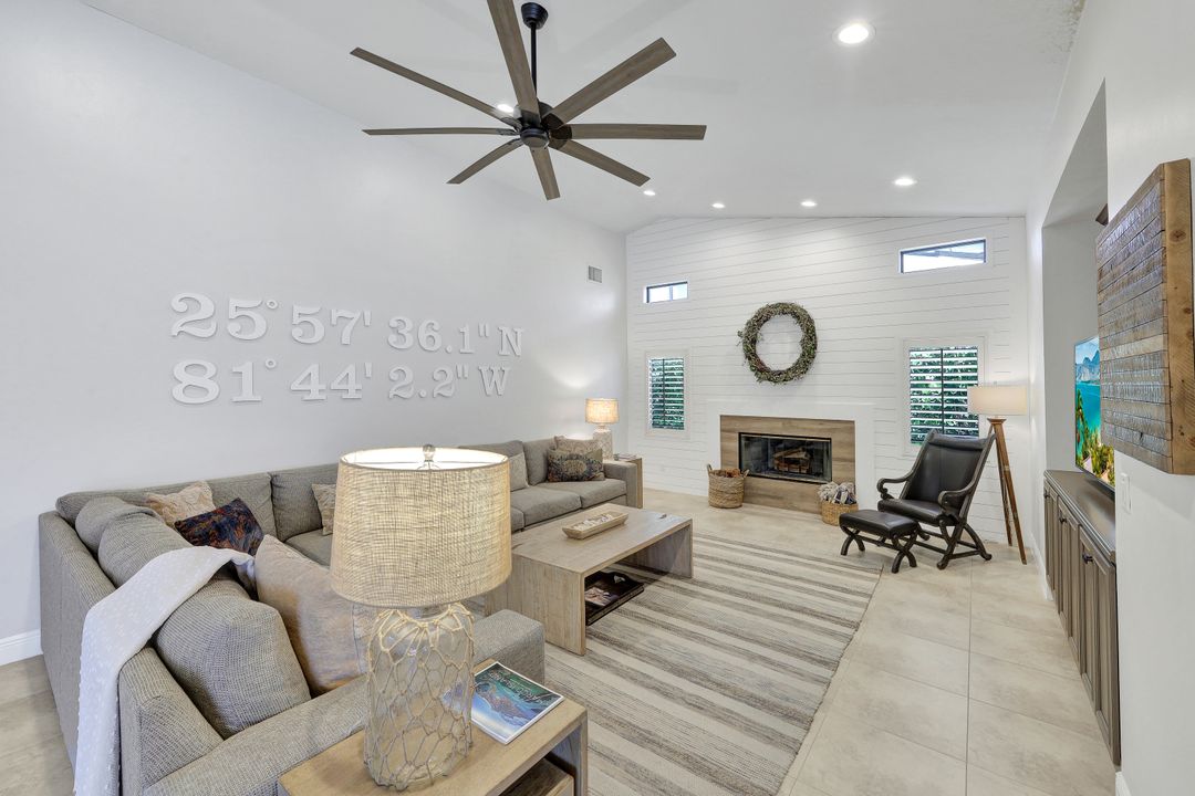 665 Rockport Ct, Marco Island, FL 34145