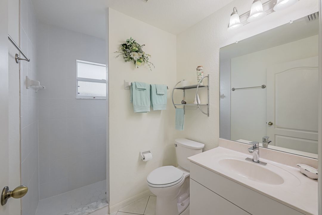 124 NE 6th St, Cape Coral, FL 33909