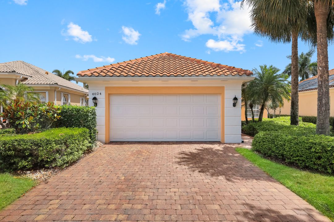 4024 Trinidad Way, Naples, FL 34119