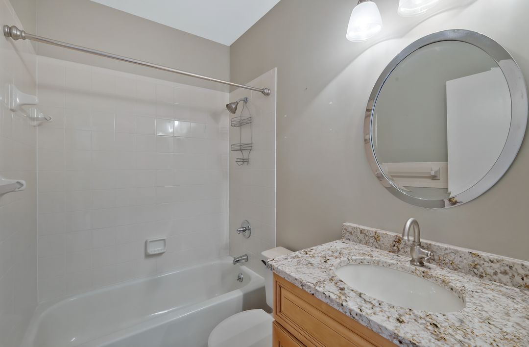 4550 SE 5th Pl #202, Cape Coral, FL 33904