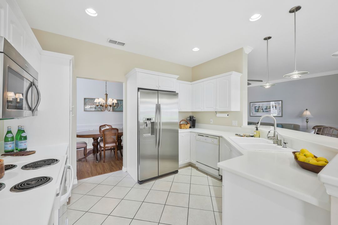 2180 Hawksridge Dr #2002, Naples, FL 34105