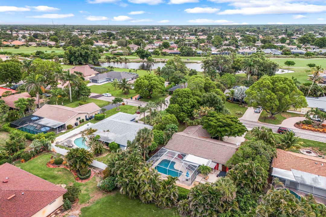 150 Big Springs Dr, Naples, FL 34113