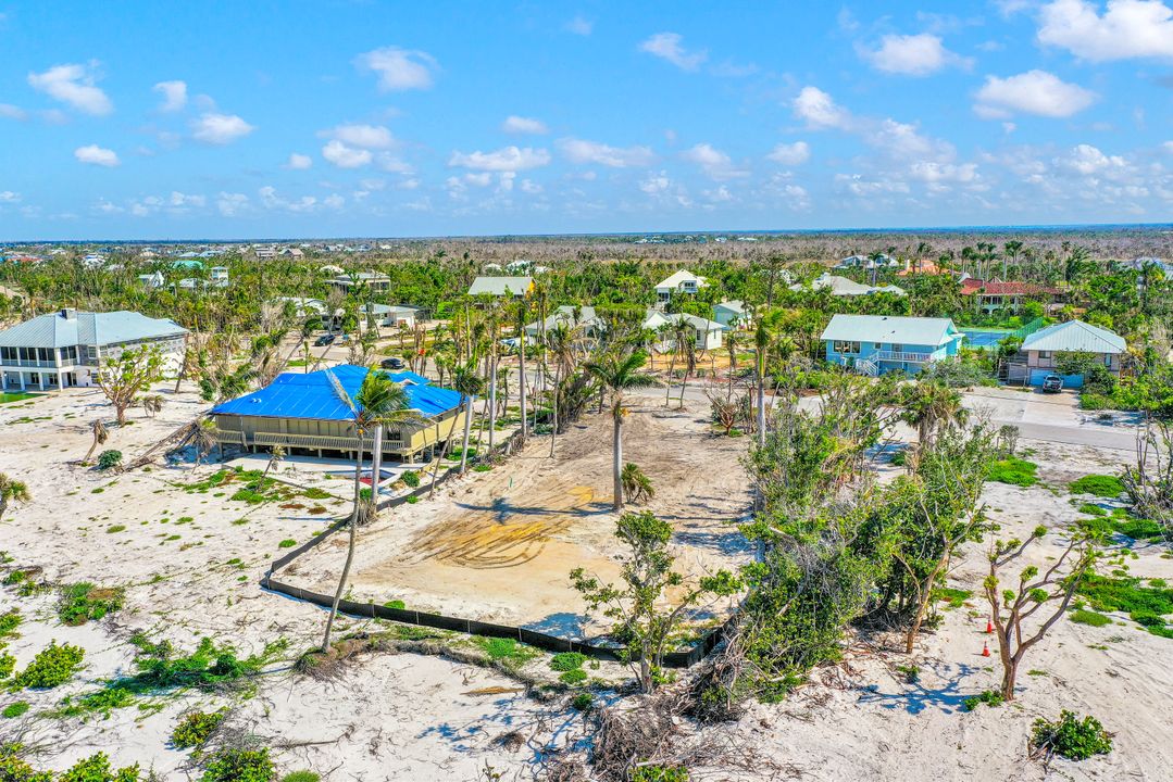 4155 W Gulf Dr, Sanibel, FL 33957