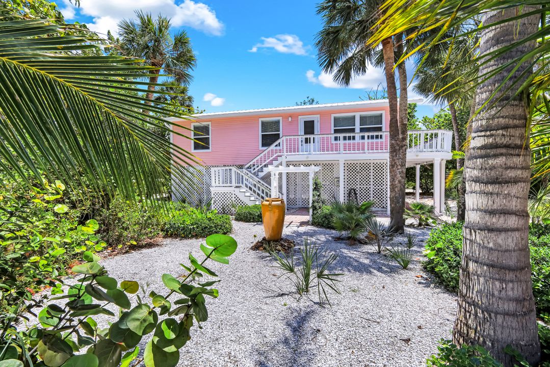 6126 Castaways Ln, Sanibel, FL 33957