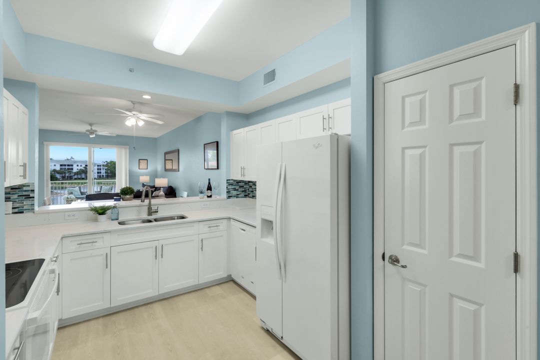 3960 Loblolly Bay Dr #304, Naples, FL 34114