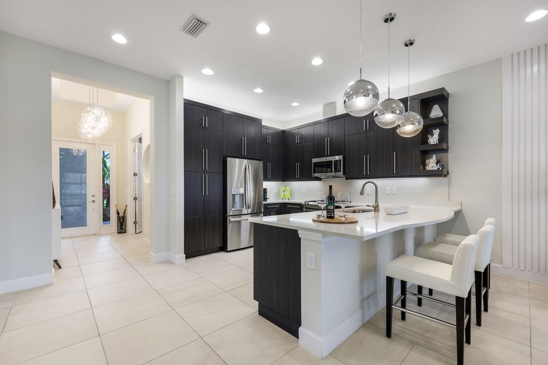 28393 Turin Ct, Bonita Springs, FL 34135
