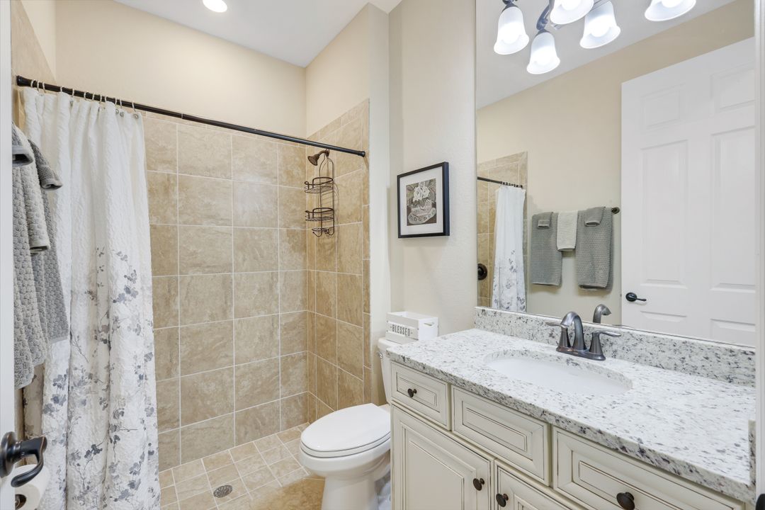 17450 Galway Run, Bonita Springs, FL 34135
