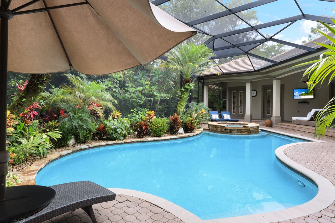 12099 Collier's Reserve Dr, Naples, FL 34110