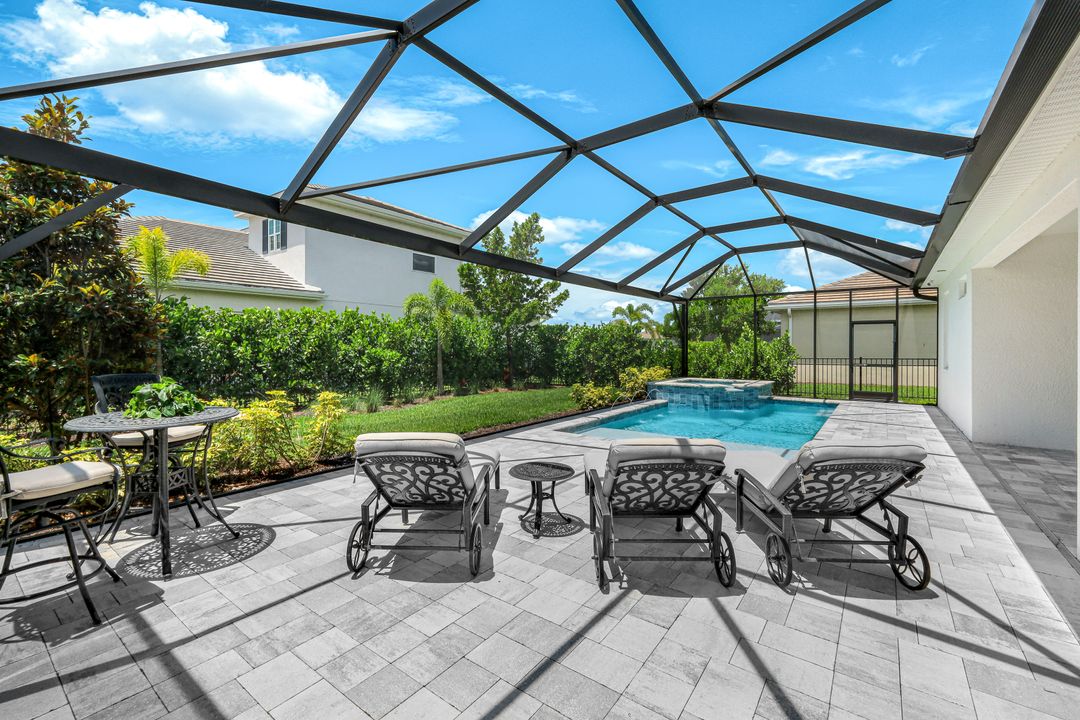 28086 Captiva Shell Lp, Bonita Springs, FL 34135