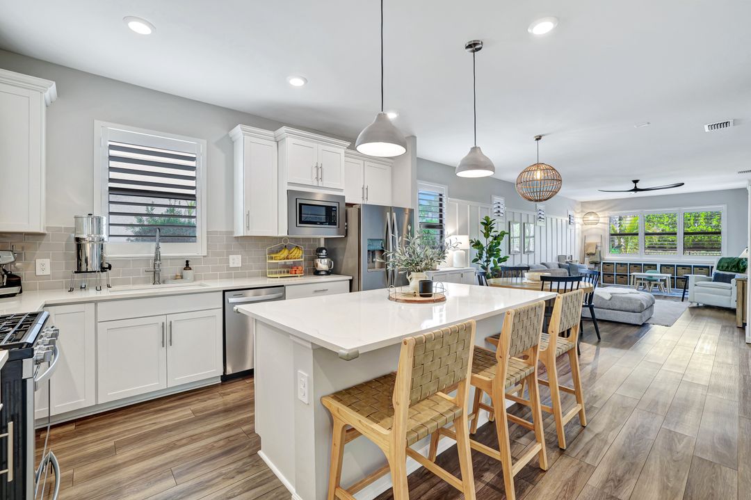 2240 Yellowfin Cir, Naples, FL 34114