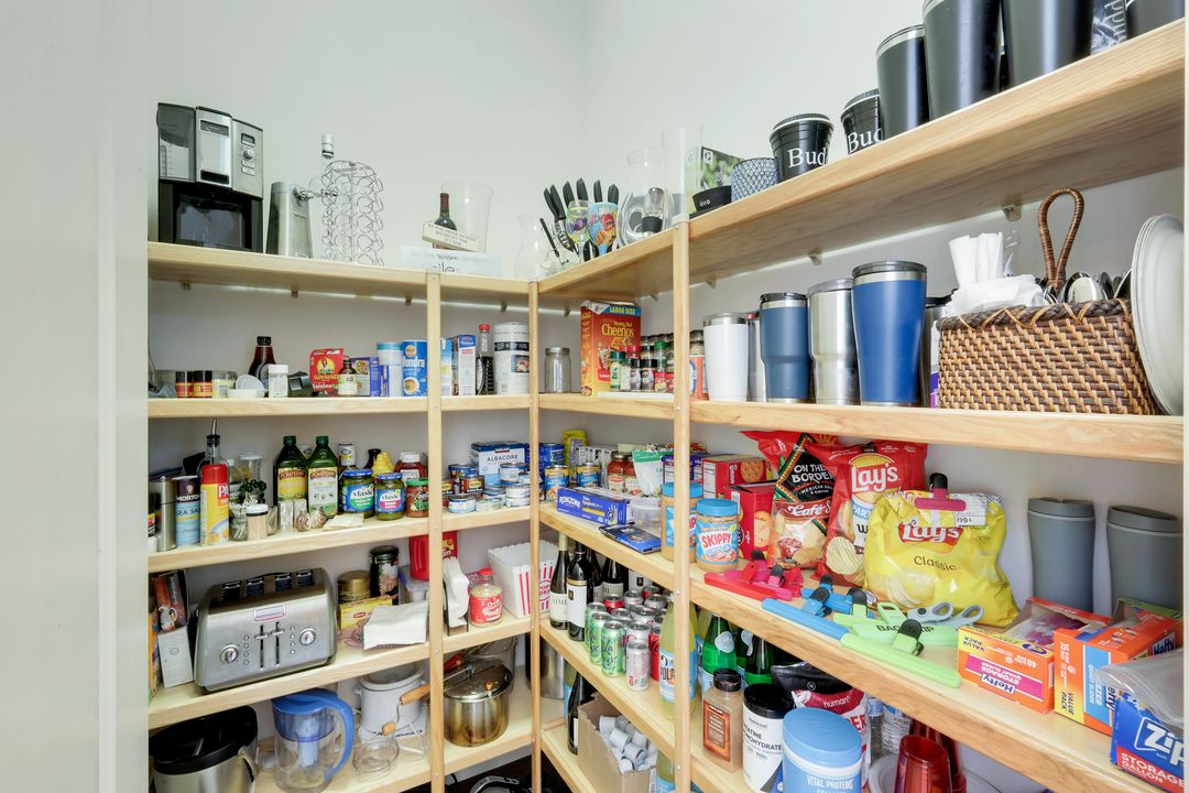 28864 Blaisdell Dr, Naples, FL 34119