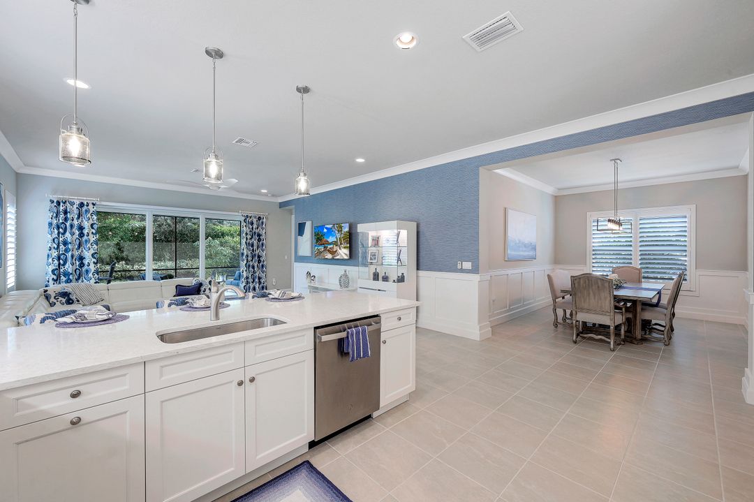 28450 Capraia Dr, Bonita Springs, FL 34135