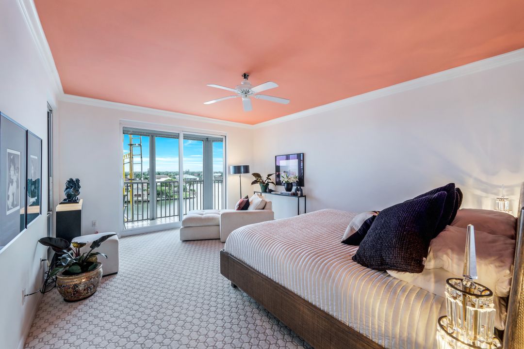 9790 Gulf Shore Dr #505, Naples, FL 34108