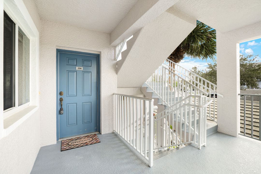 7839 Regal Heron Cir #206, Naples, FL 34104