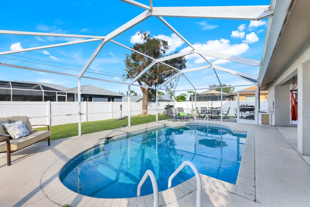 1209 SW 18th Terrace, Cape Coral, FL 33991