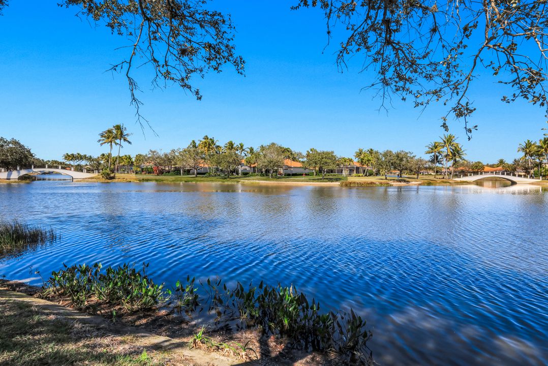 5343 Hawkesbury Way, Naples, FL 34119