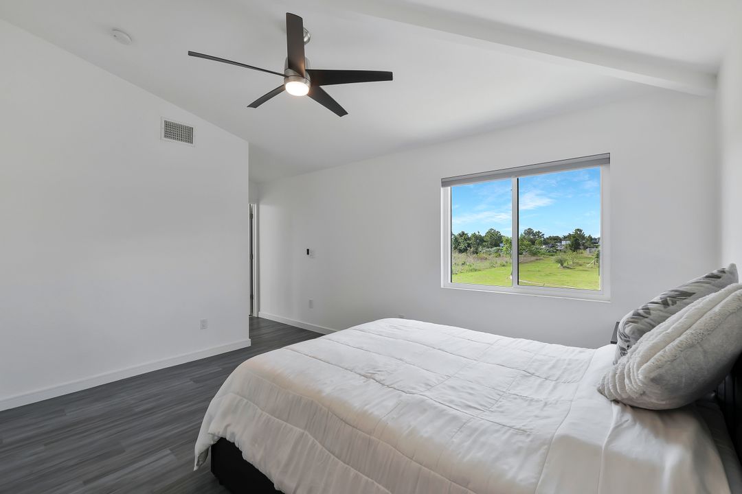 4044 62nd Ave NE, Naples, FL 34120