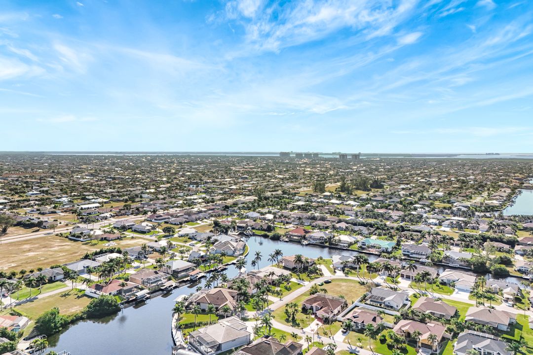 4315 SW 22nd Ct, Cape Coral, FL 33914