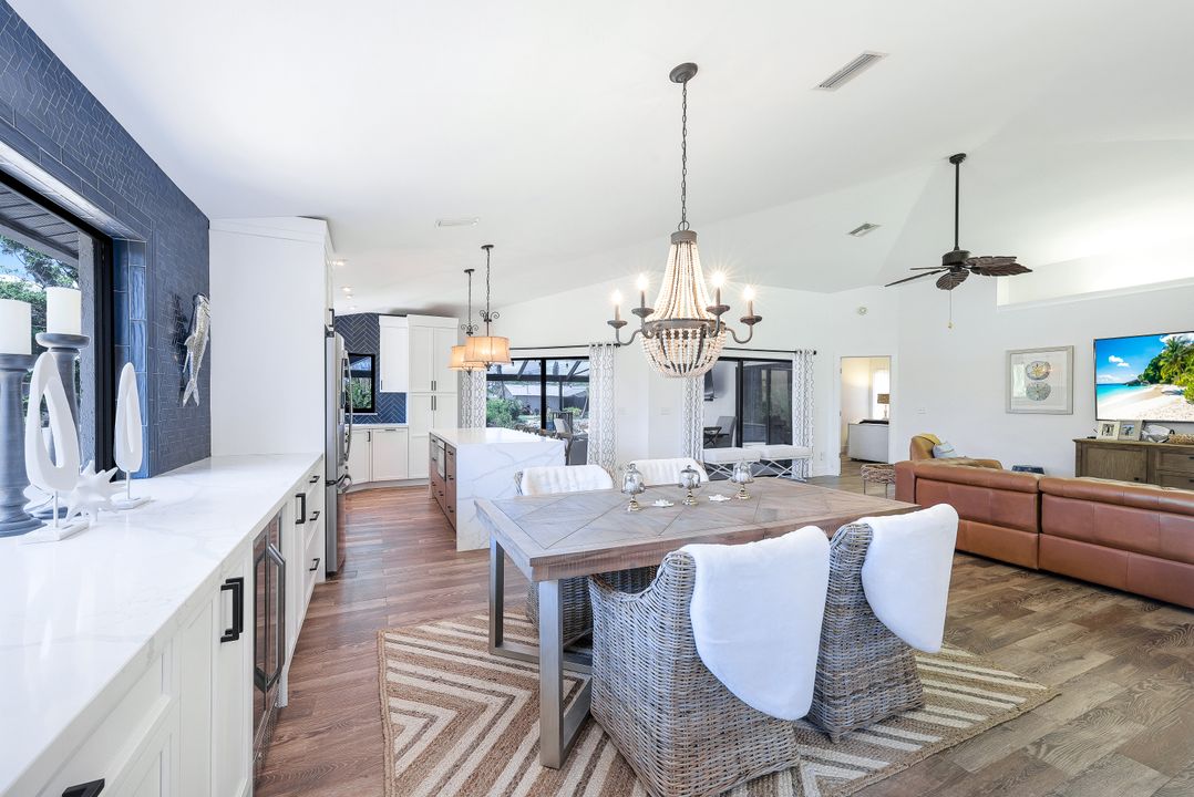 999 E Valley Dr, Bonita Springs, FL 34134