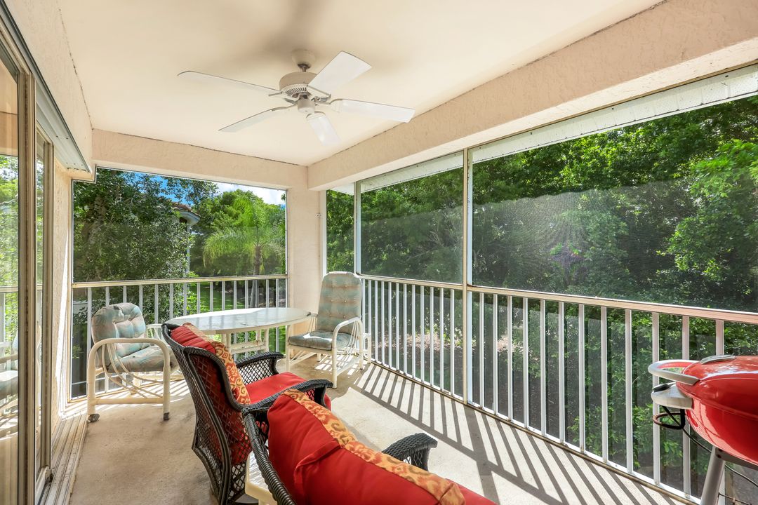 1036 Mainsail Dr #722, Naples, FL 34114