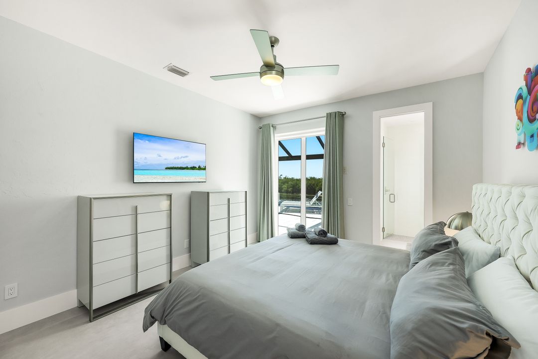 3624 Surfside Blvd, Cape Coral, FL 33914