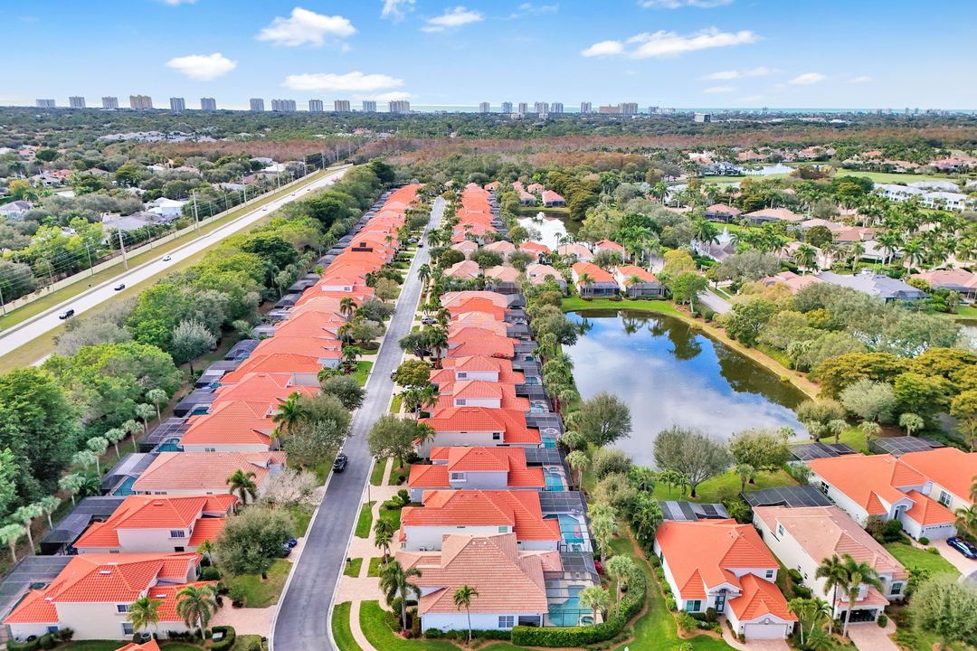 8895 Ventura Way, Naples, FL 34109