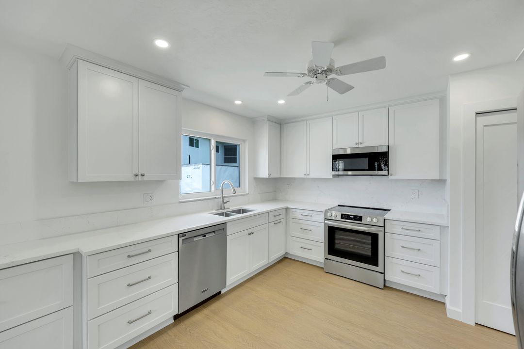 4160 Crayton Rd #A3, Naples, FL 34103